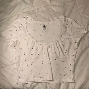 Me to We White Crop Top with Blue Flowers